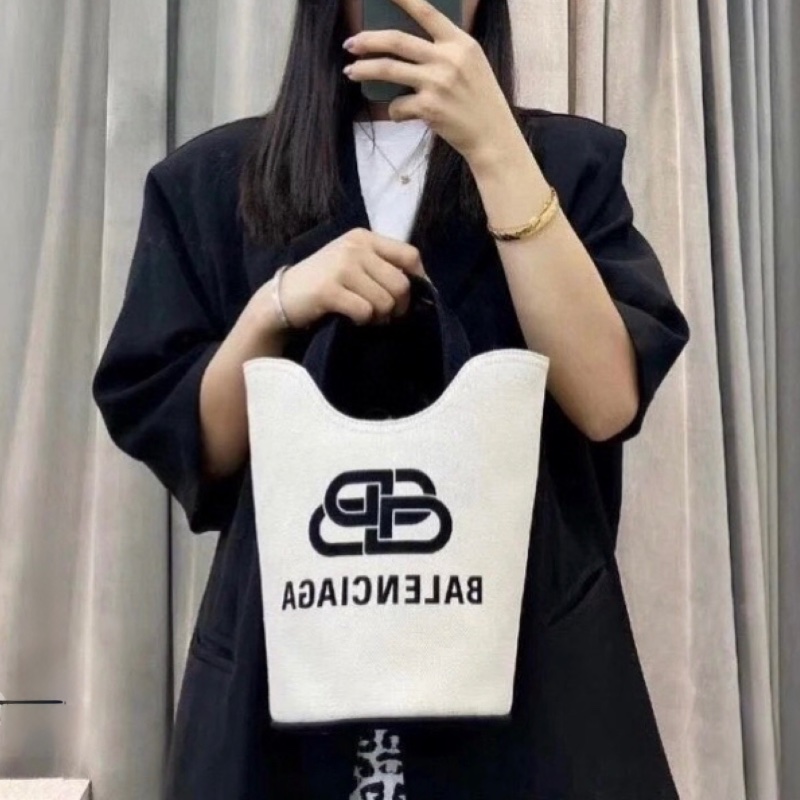 Balenciaga wave tote bag ( White )-2