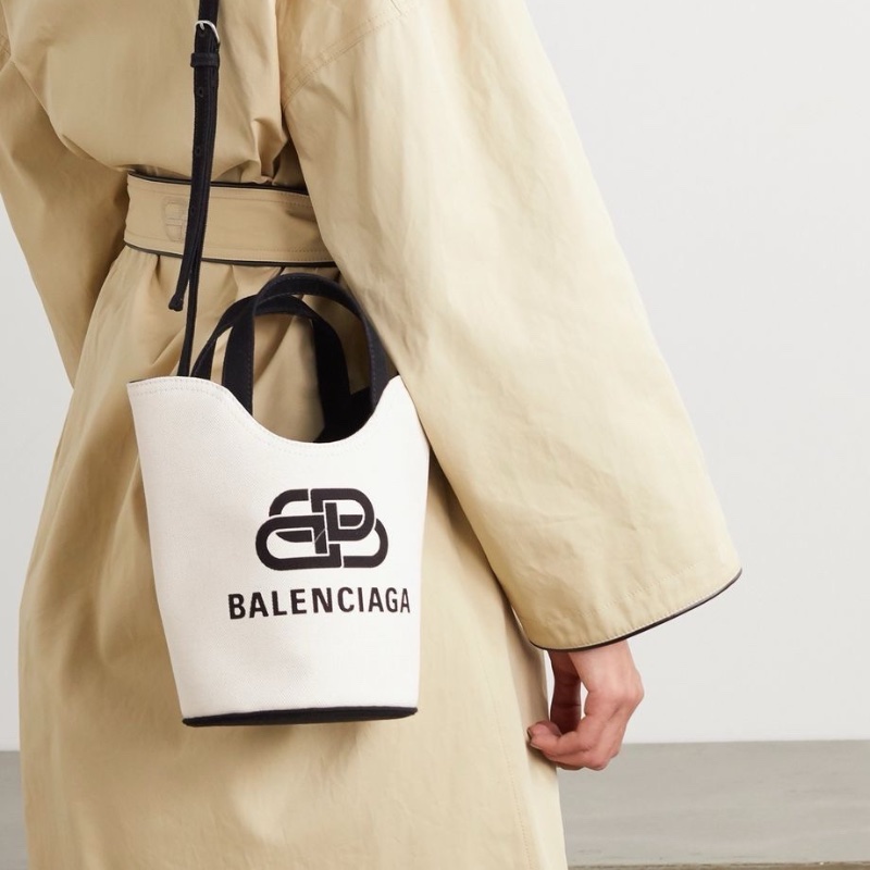 Balenciaga wave tote bag ( White )-4