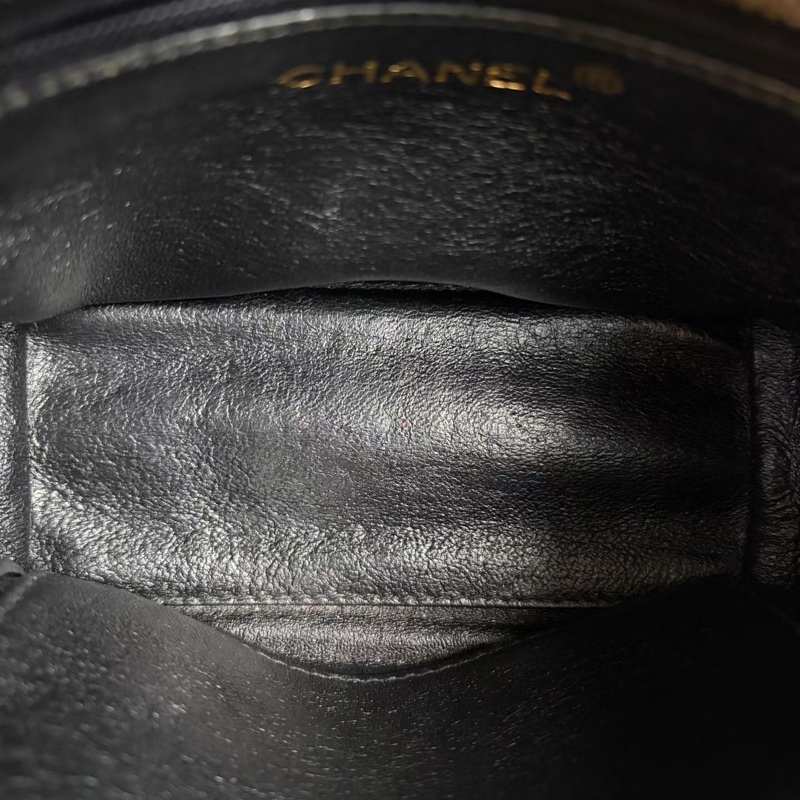 Chanel中古肩背包 黑色 金扣 牛皮98新配件塵袋 15*14*9-2