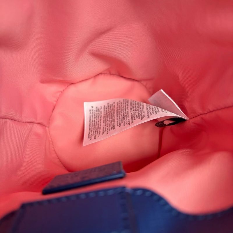 Gucci傑森一家兒童水桶包11*16*11 99新配件盒子 塵袋-2