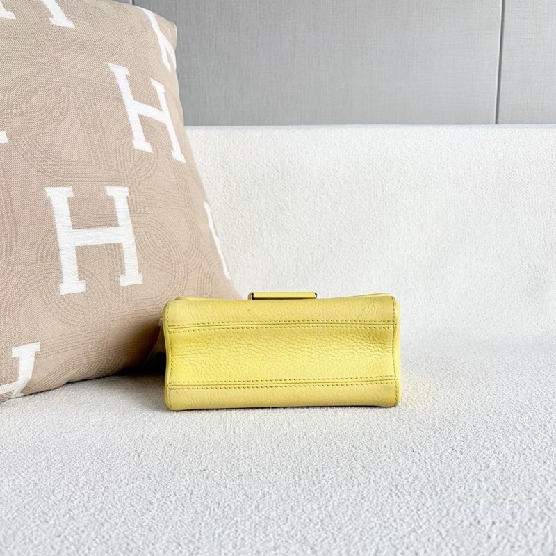 LV Twist小號單肩背斜背包 芯片款 小雞黃 金扣 18.5*15**8 98新配件肩帶塵袋-4