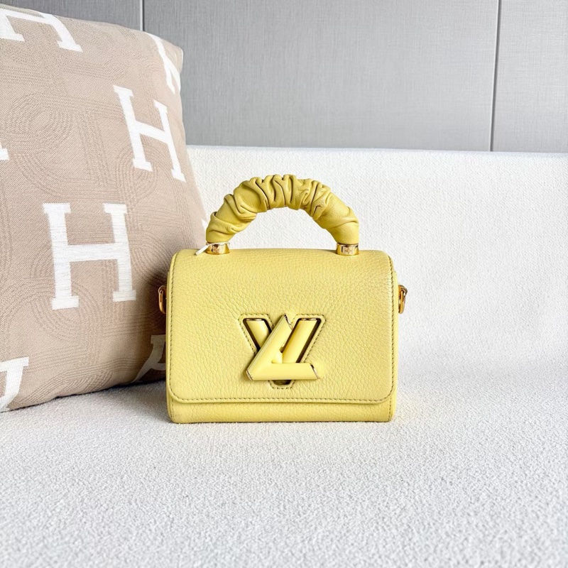 LV Twist小號單肩背斜背包 芯片款 小雞黃 金扣 18.5*15**8 98新配件肩帶塵袋-6