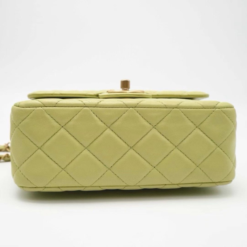 CHANEL 23C 摩納哥系列 籌碼徽章 方胖子鏈條包,嫩芽綠19X15X6.5 98新徽章肩帶 塵袋-4