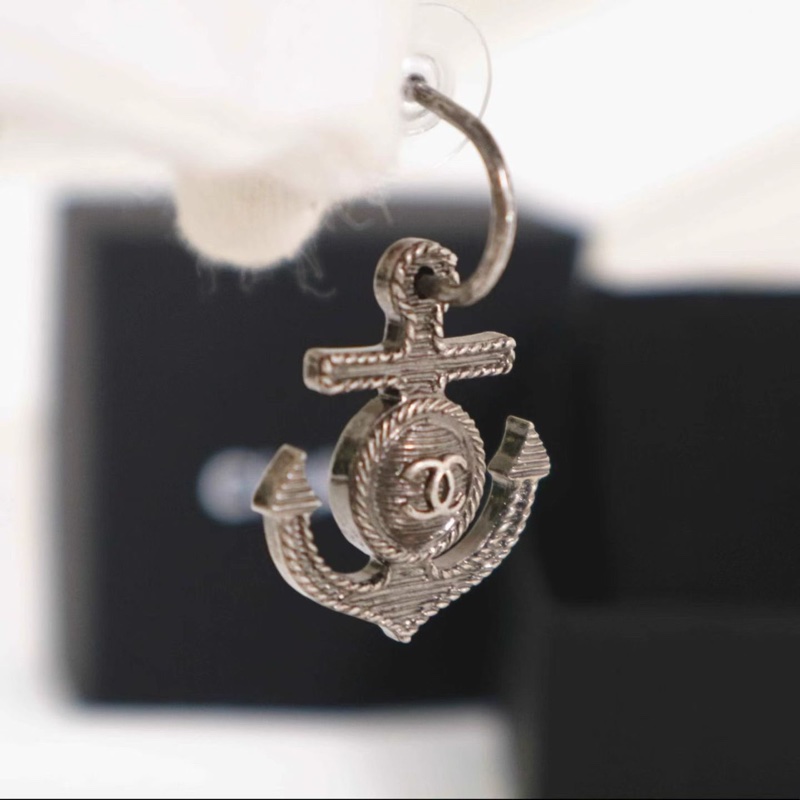 CHANEL 銀色船錨耳釘 復古做舊銀色3.5*2.3 99新配件盒子-3