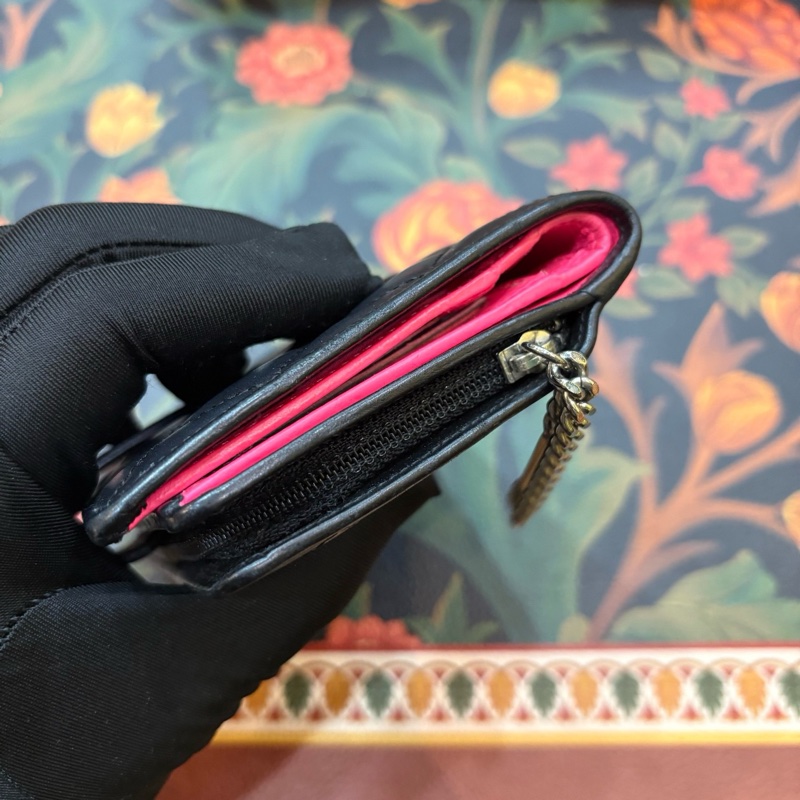 Chanel香奈兒康鵬短款錢包 黑色菱格紋 漆皮雙C logo 粉色內里 經典款式 尺寸10*15c-5