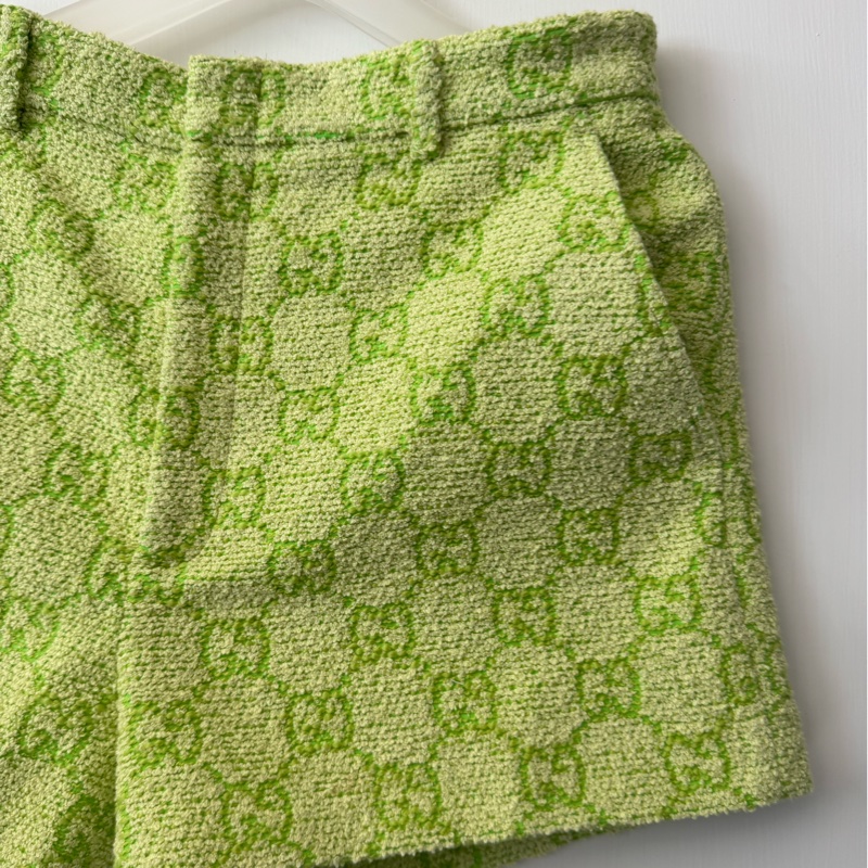 Gucci螢光綠雙G短褲42號-2