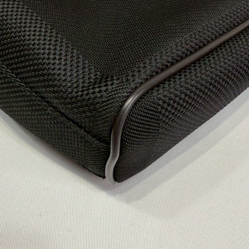 LV Citadin布面斜背包-8