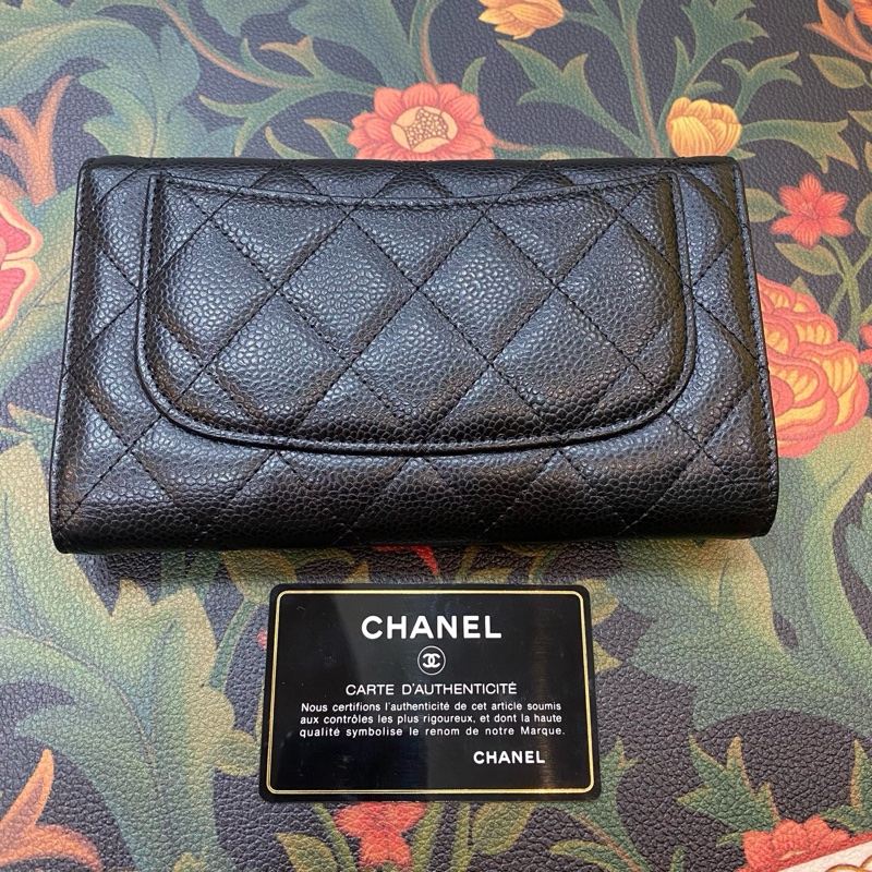 Chanel香奈兒 黑金CF三折錢包 荔枝紋牛皮銀 扣 鐳射21開有卡-1