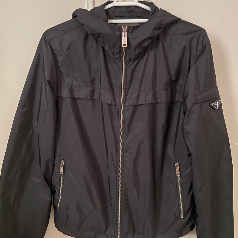 Prada 經典連帽尼龍防風外套(SGA466)-1