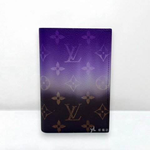 S5341-LV護照套 原花拚紫漸層護照夾M28010