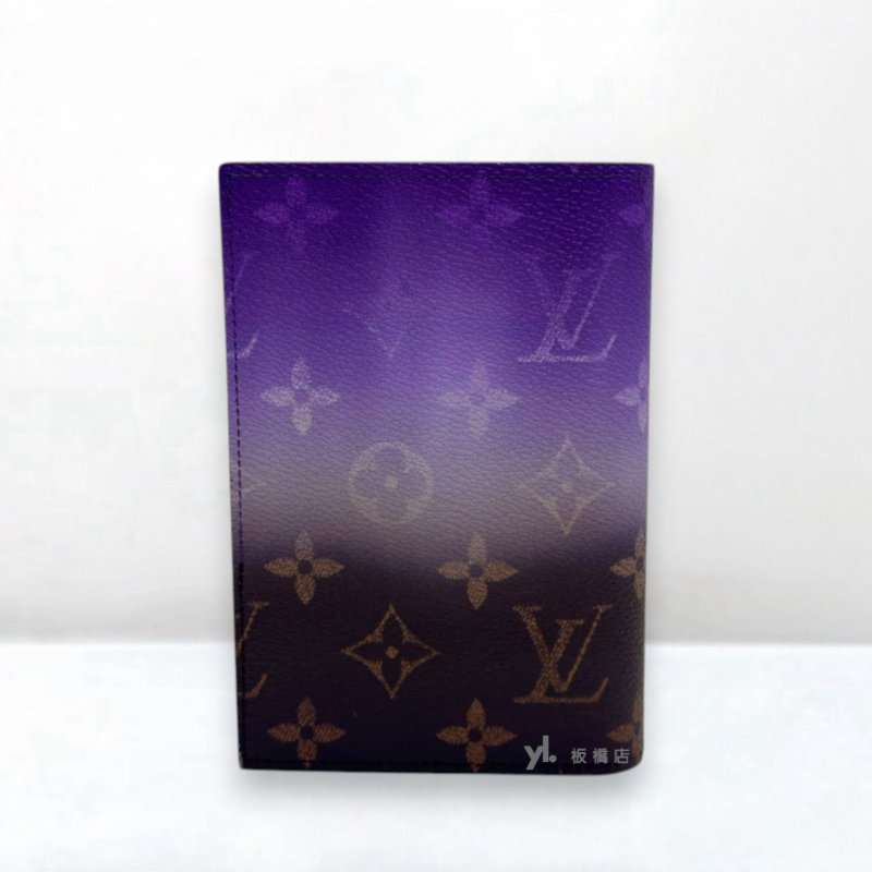 S5341-LV 原花拚紫漸層護照夾M28010-4