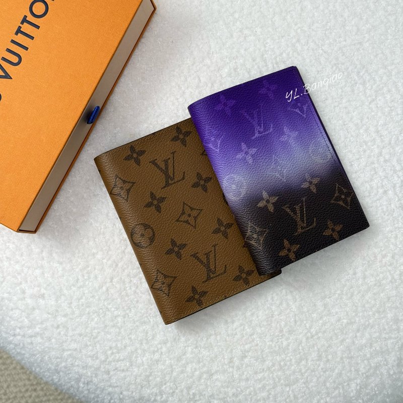 S5341-LV 原花拚紫漸層護照夾M28010-0