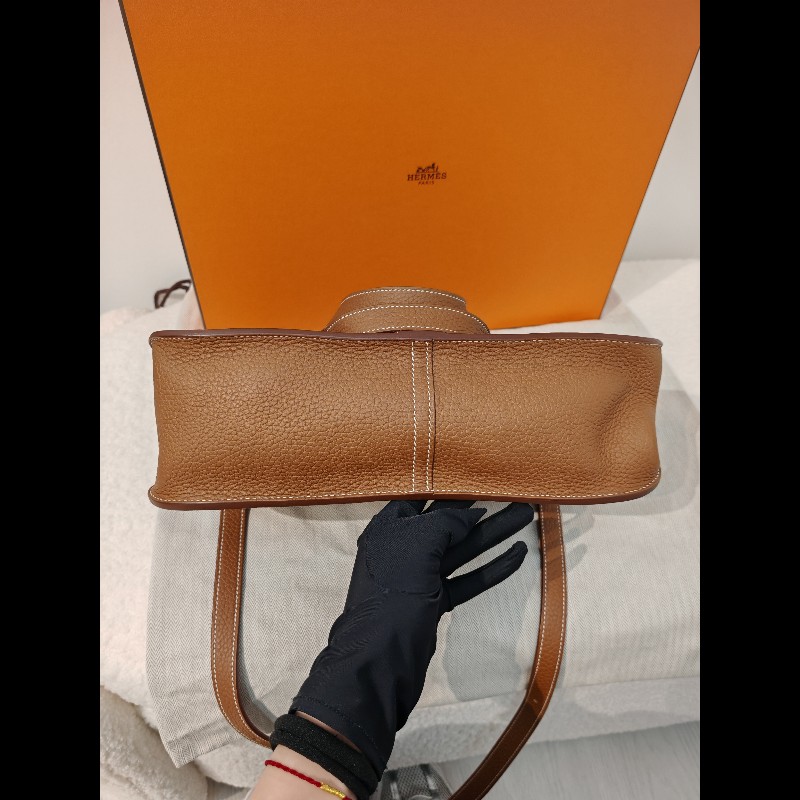 Hermes Halzan 31
金棕金扣-5