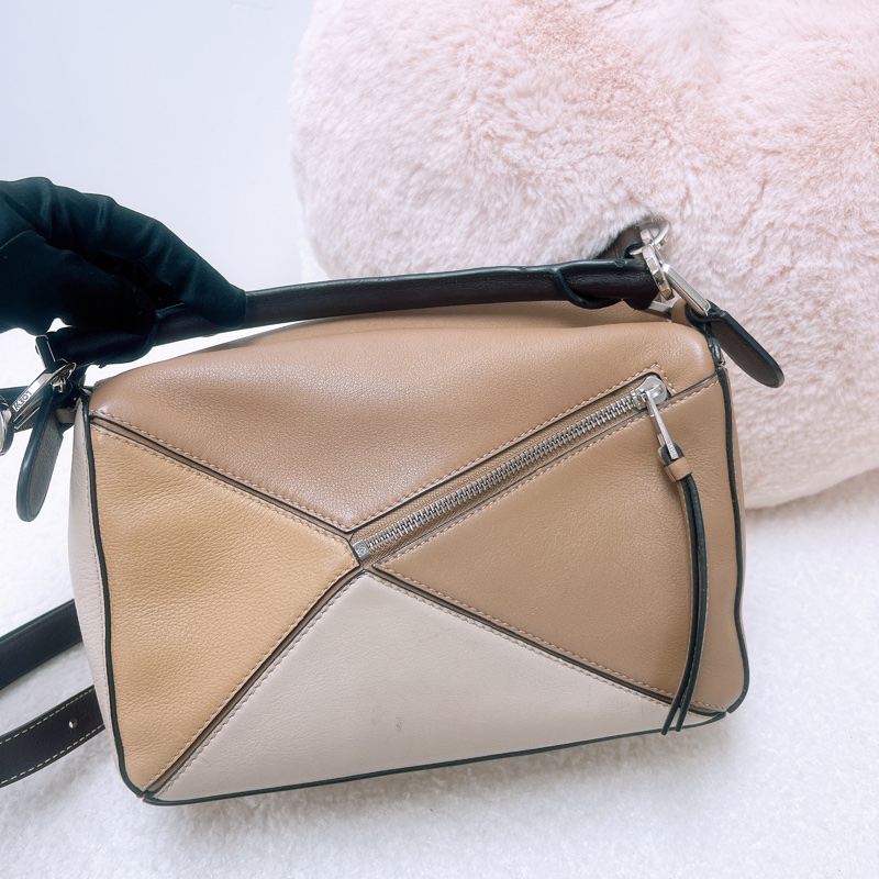 Loewe puzzle 棕色幾何包-7