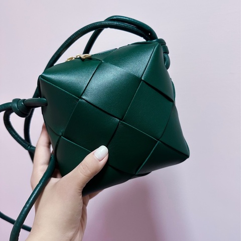 BV BOTTEGA VENETA  Mini Cassette Camera Bag