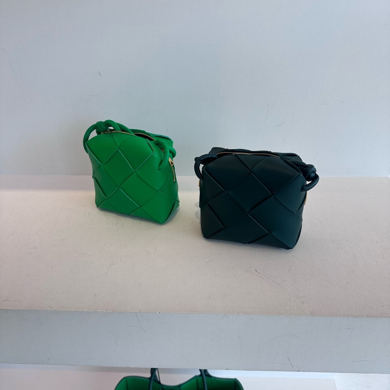 BV BOTTEGA VENETA Mini Cassette Camera Bag-3