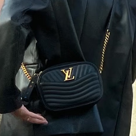 LV 路易威登💎💎New wave相机包黑色/21*14*5cm 19年芯片 B0094-5