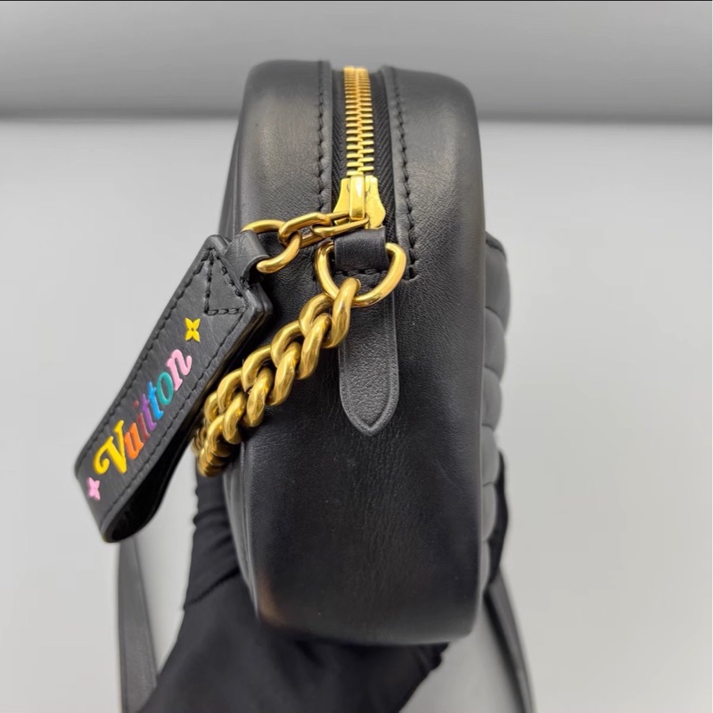 LV 路易威登💎💎New wave相机包黑色/21*14*5cm 19年芯片 B0094-10