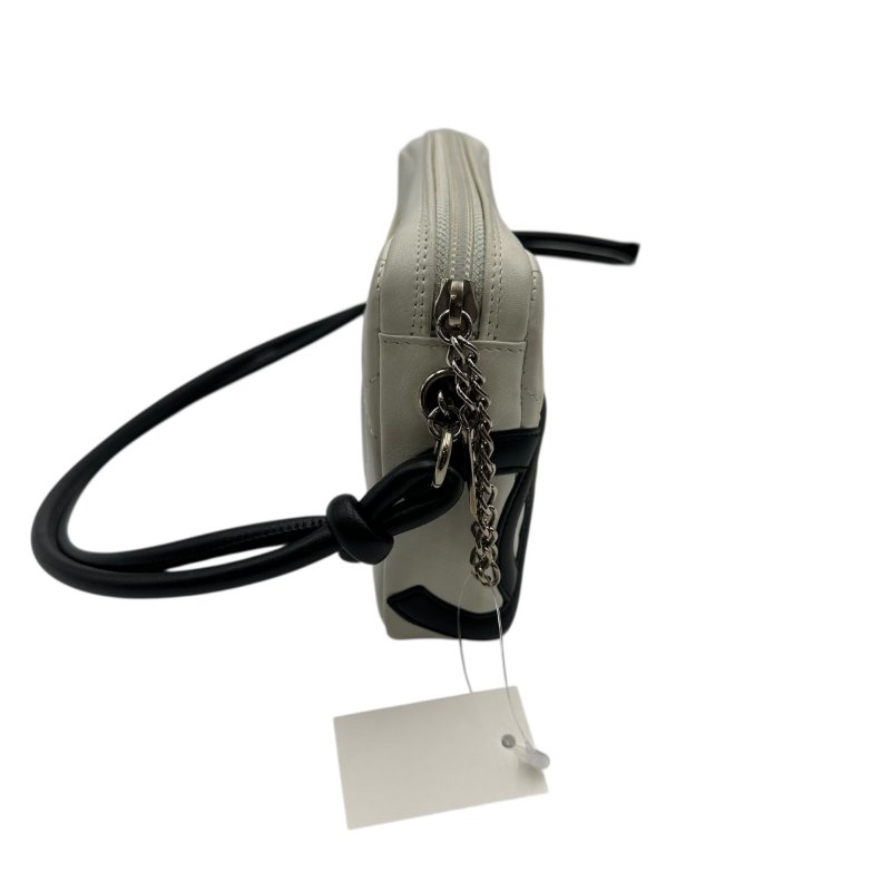 【美收精品】CHANEL 真皮小袋手提包白色黑色 C-270【隔月月中將轉賣至日本 上架期限30天】-3