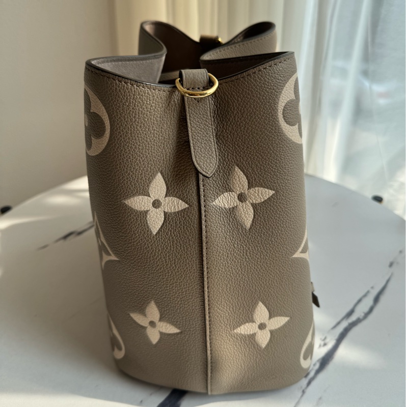 LV斑鳩灰水桶包MM-2