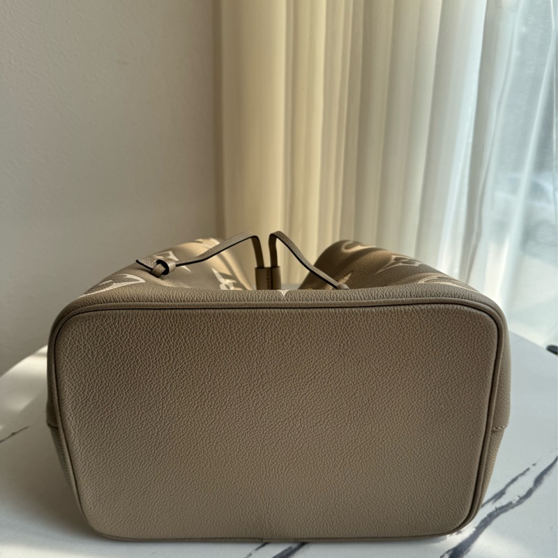 LV斑鳩灰水桶包MM-6