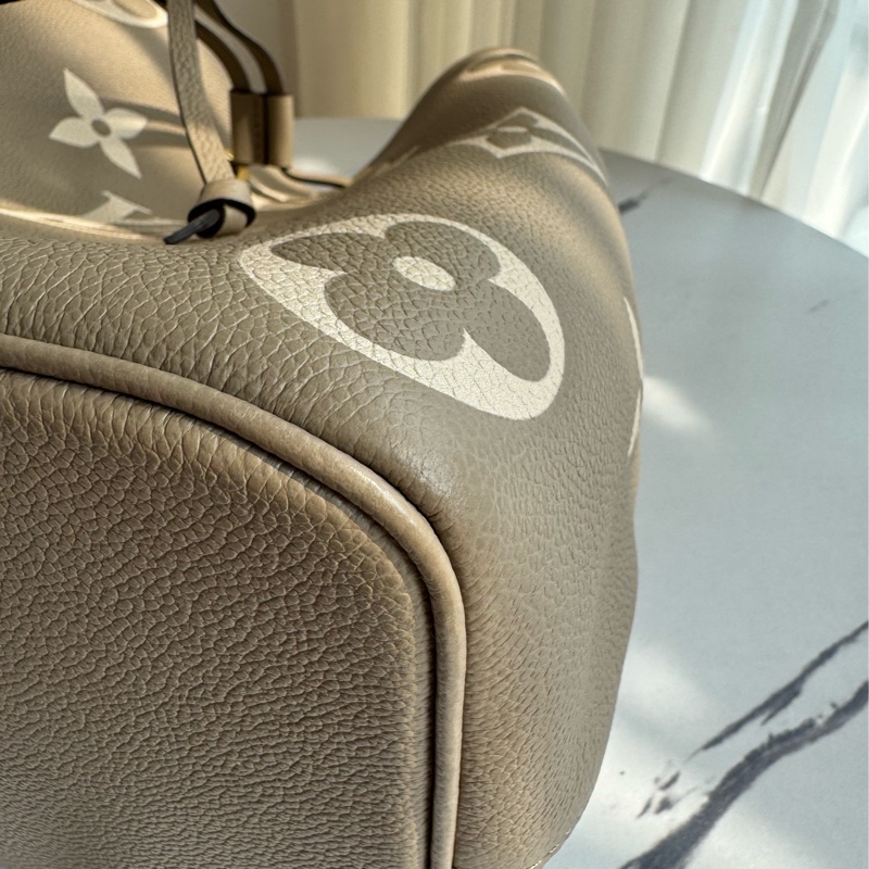 LV斑鳩灰水桶包MM-8