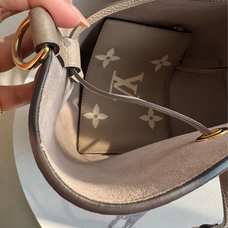 LV斑鳩灰水桶包MM-22