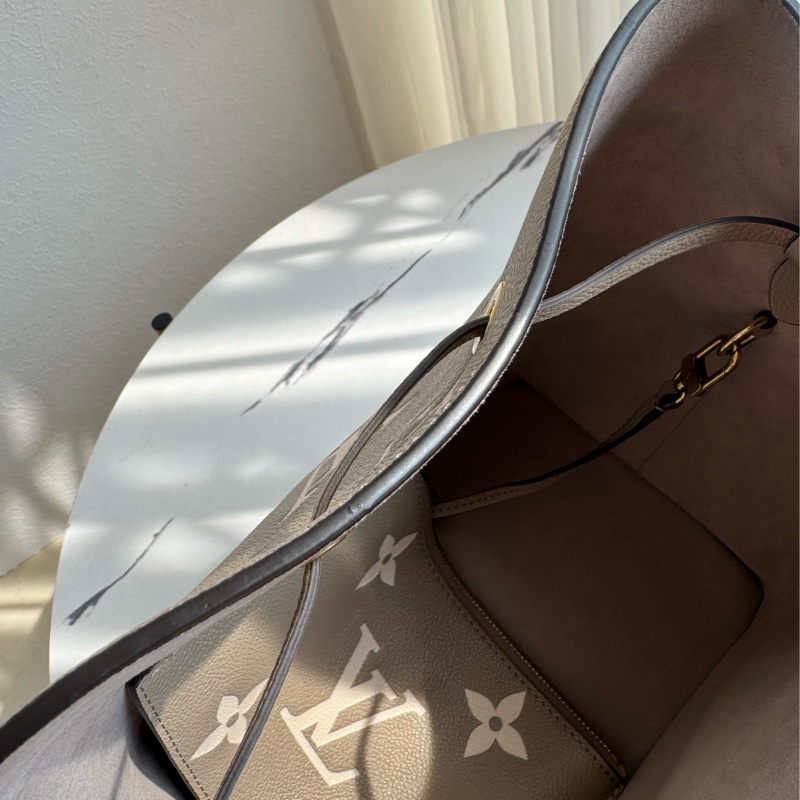 LV斑鳩灰水桶包MM-24