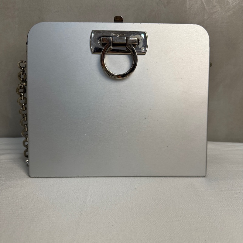 Ferragamo Gancini AU-21 6717 銀色鋁製單肩包-2