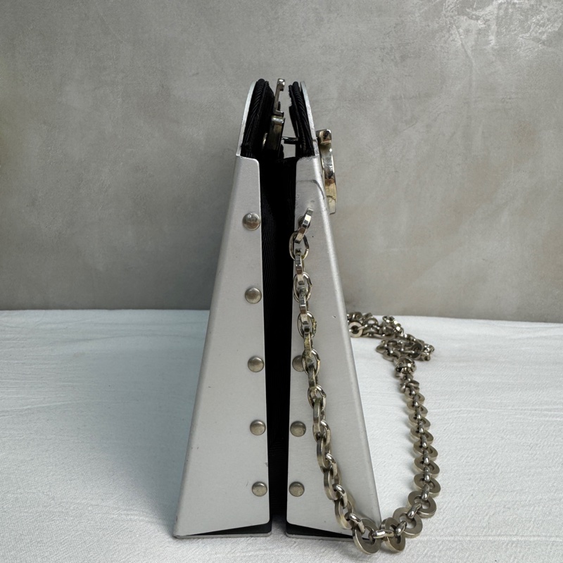 Ferragamo Gancini AU-21 6717 銀色鋁製單肩包-4