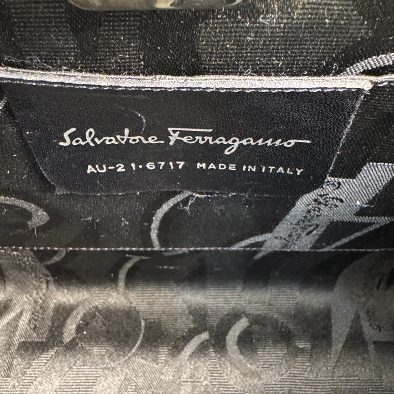 Ferragamo Gancini AU-21 6717 銀色鋁製單肩包-11