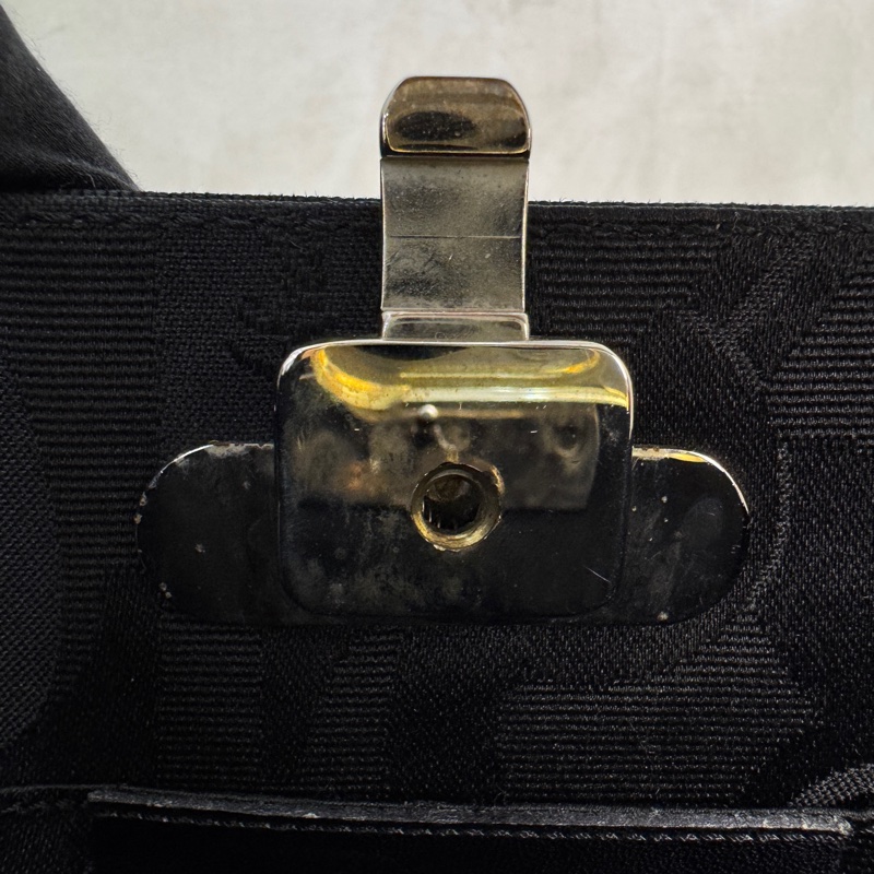 Ferragamo Gancini AU-21 6717 銀色鋁製單肩包-12