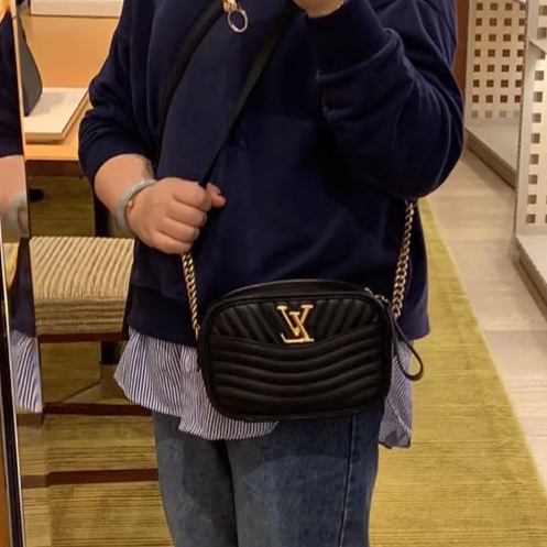 日常百搭款✨99新🥹Lv路易威登黑金new wave全皮相機包單肩斜挎鏈條包-3