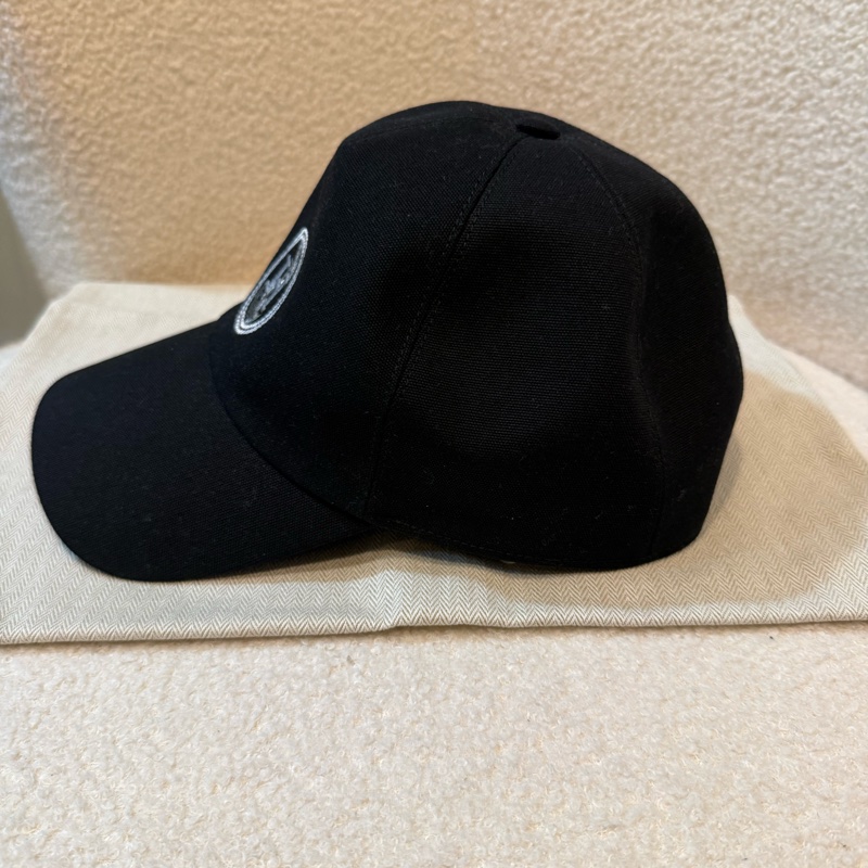 Hermes cap-2