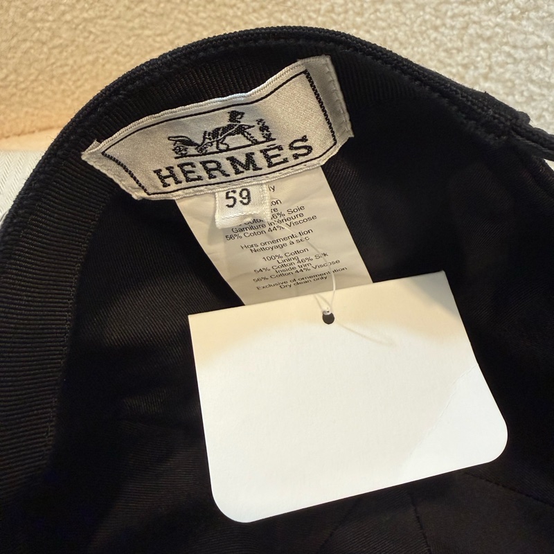 Hermes cap-5