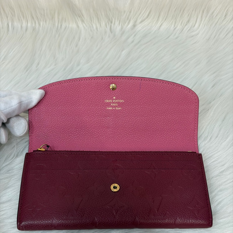 LV M62015 EMILIE 經典花紋全皮革壓紋扣式長夾.葡萄紫 停產-25