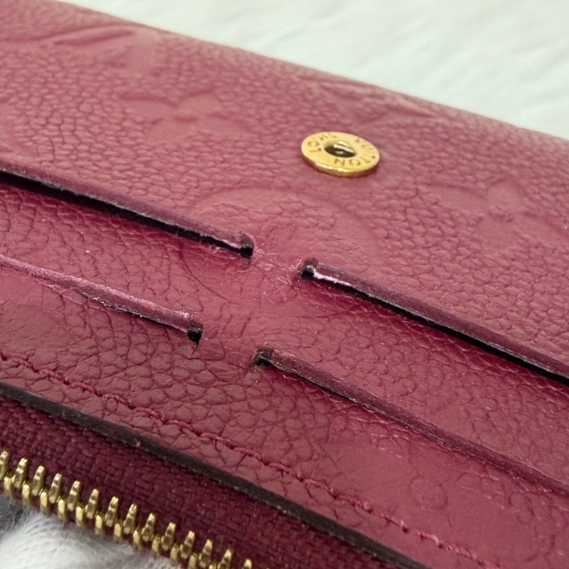 LV M62015 EMILIE 經典花紋全皮革壓紋扣式長夾.葡萄紫 停產-48