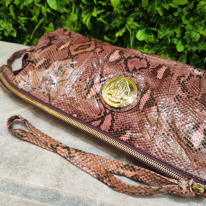 Gucci Hysteria Python Clutch-4