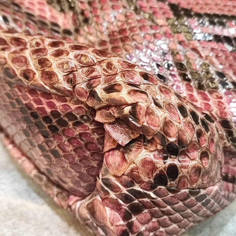 Gucci Hysteria Python Clutch-7