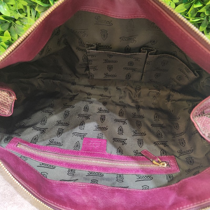 Gucci Hysteria Python Clutch-10