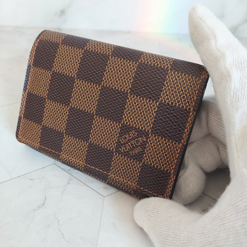 LV🎀現品實拍🎀 N62920咖棋盤格名片／信用卡夾包~二手品-1