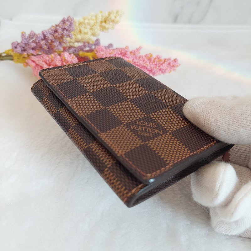 LV🎀現品實拍🎀 N62920咖棋盤格名片／信用卡夾包~二手品-7