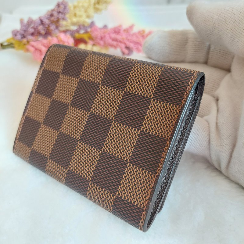 LV🎀現品實拍🎀 N62920咖棋盤格名片／信用卡夾包~二手品-18