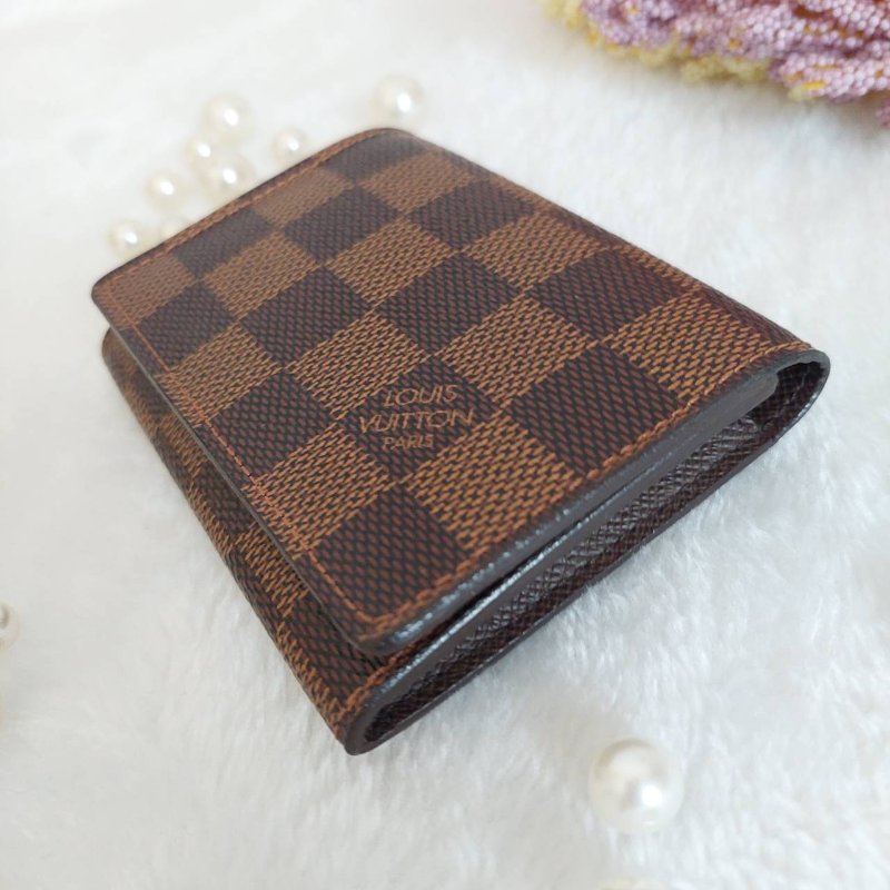 LV🎀現品實拍🎀 N62920咖棋盤格名片／信用卡夾包~二手品-30