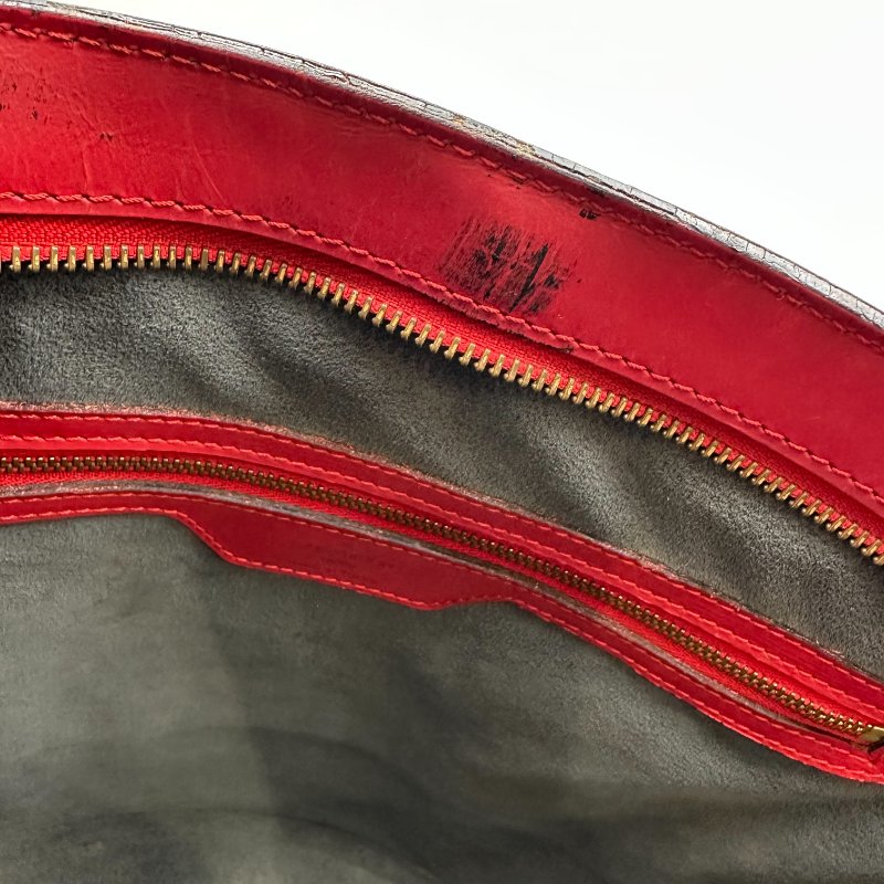 【美收精品】LOUIS VUITTON 紅色水波紋肩背包扇形貝殼包 C-283【隔月月中將轉賣至日本 上架期限30天】-9