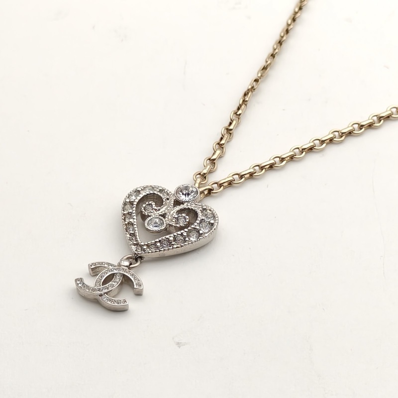 CHANEL 合金23K雙C愛心鏤空項鏈-1