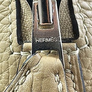 ＊奢華大道國際精品＊【H0423】HERMES風衣卡其色S2 TC牛皮 BOLIDE 31CM 銀釦兩用包-8