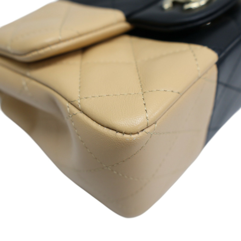 黑/奶茶色 羊皮 Mini Coco 17 肩背包 銀扣【CHANEL 香奈兒】 A35200-8