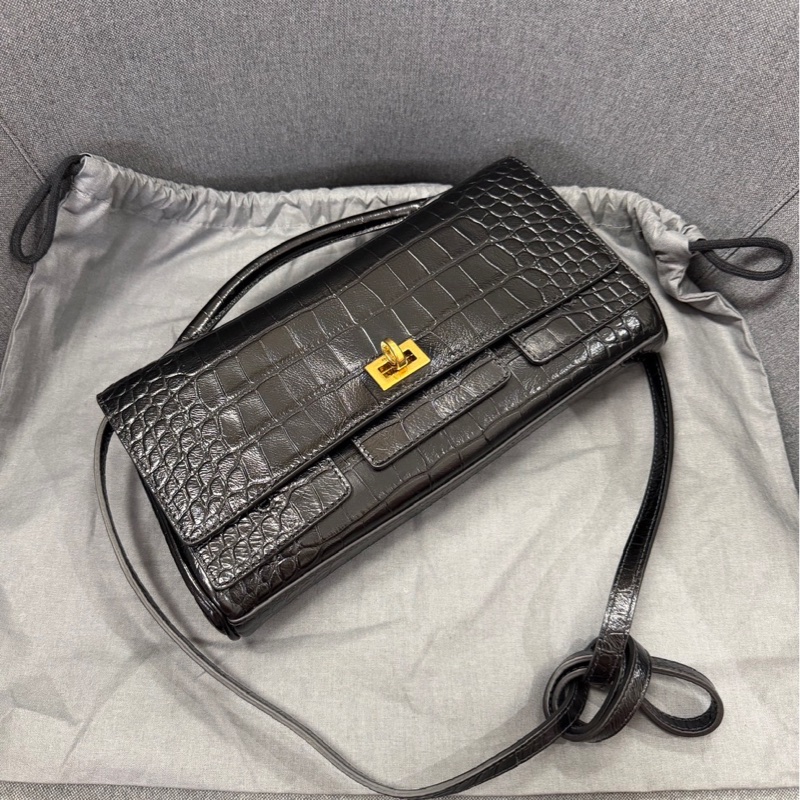 巴黎世家 Balenciaga bel air clutch 黑金鰐魚壓紋-1