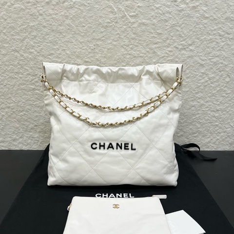 Chanel香奈兒24C 白色小牛皮黑扣22bag 中號
